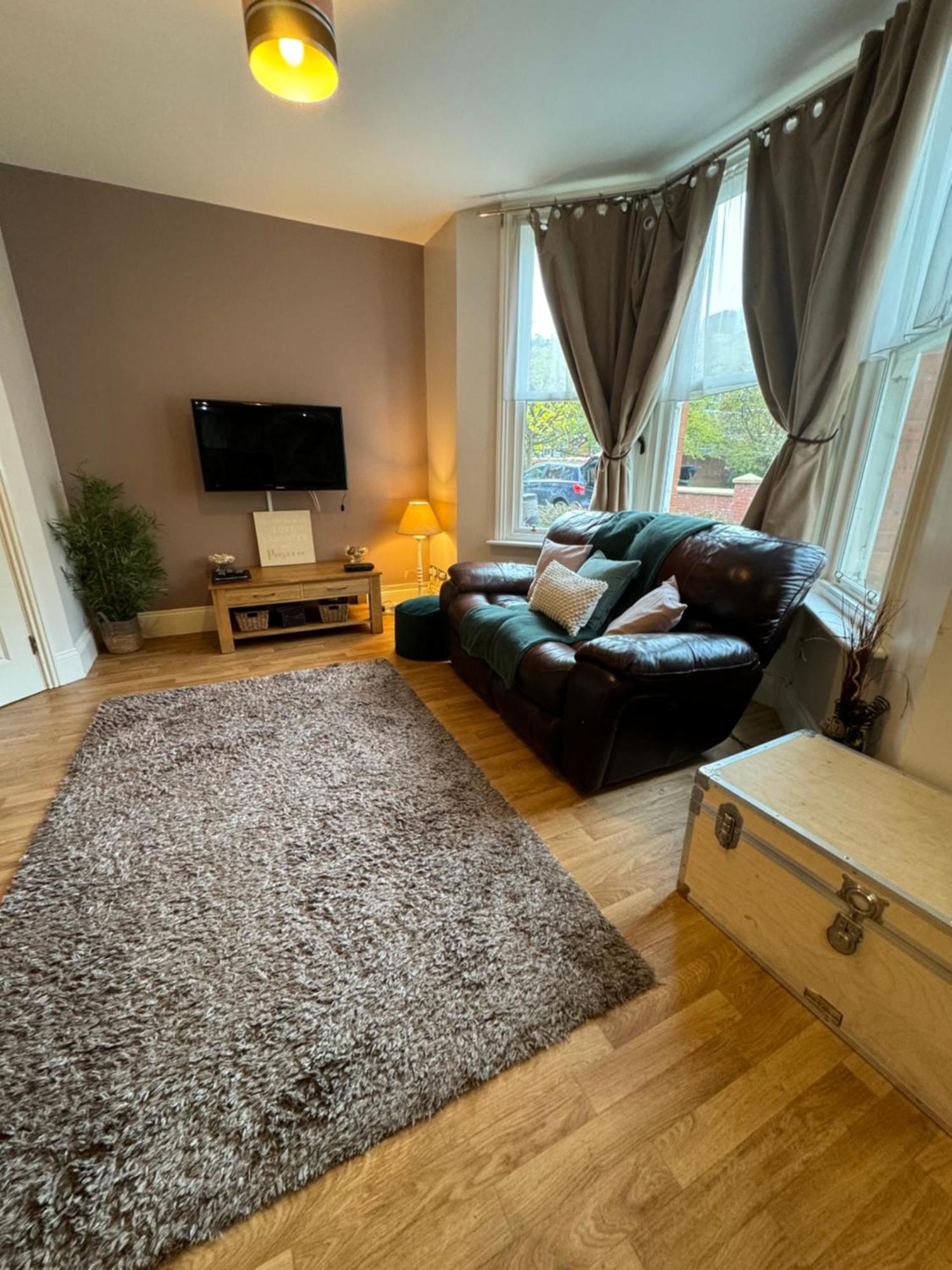 The Emerald Suite, Бирмингам Екстериор снимка